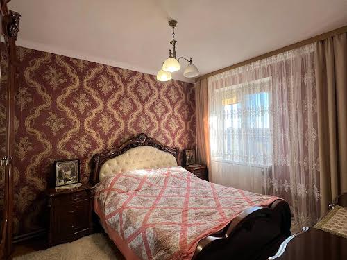 квартира по адресу Гната Хоткевича ул., 75А