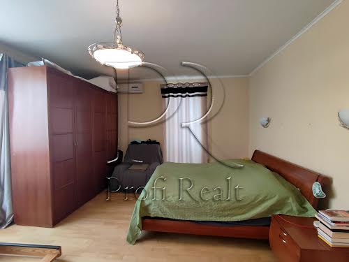 квартира за адресою Верховної Ради бульв., 21-А