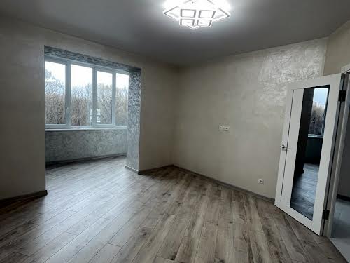 квартира за адресою Озерна вул., 16Б