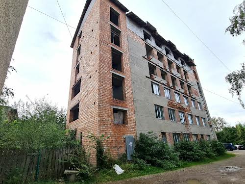 комерційна за адресою Пилипа Орлика вул., 3А