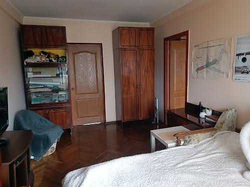 квартира за адресою Братиславська вул., 8
