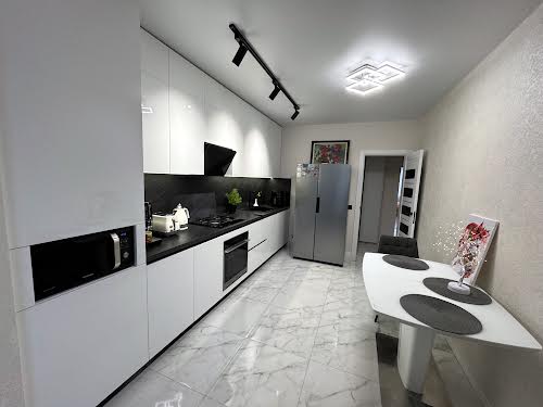 квартира за адресою Височана вул., 18