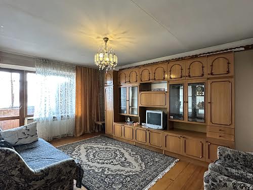 квартира за адресою Урожайна вул., 16