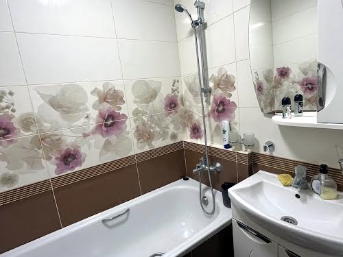 квартира за адресою Роксоляни вул., 61
