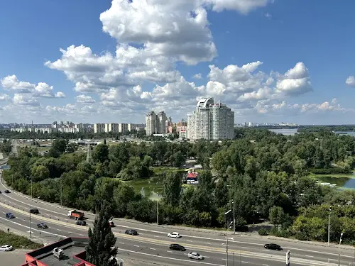 квартира за адресою Набережно-Рибальська вул., 27