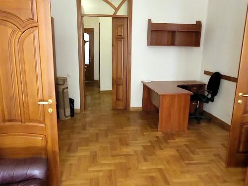 коммерческая по адресу Большая Васильковская ул. (Красноармейская), 47