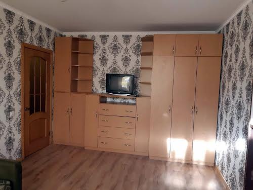 квартира за адресою Михайла Лушпи просп., 49