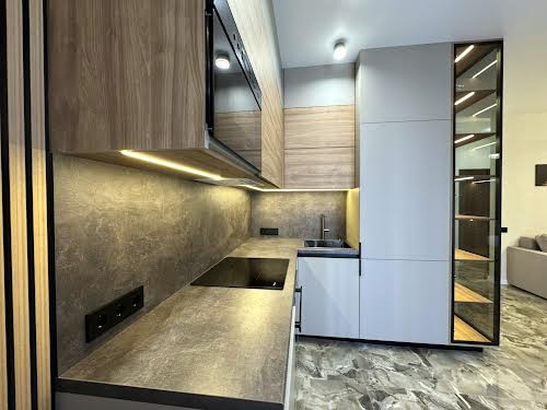 квартира за адресою Краснова вул., 3