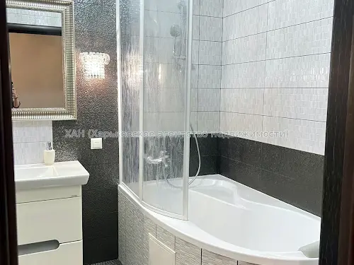 квартира за адресою майдан Героїв Небесної Сотні пл. (Руднєва майдан), 14/1