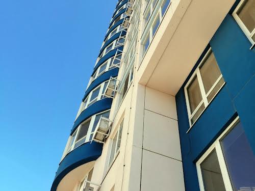 квартира за адресою Новоберегова вул., 12а