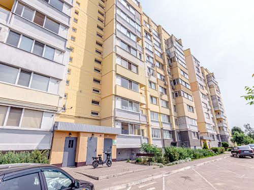 квартира за адресою Нафтовиків, 15