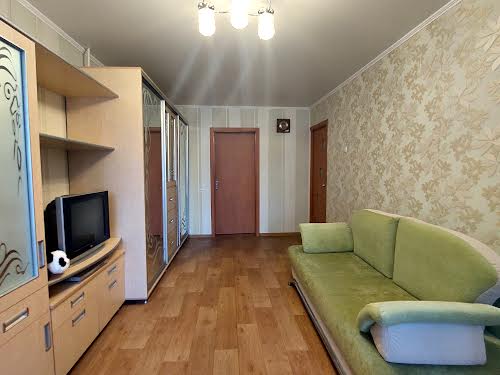 квартира за адресою Космонавтів вул., 146б