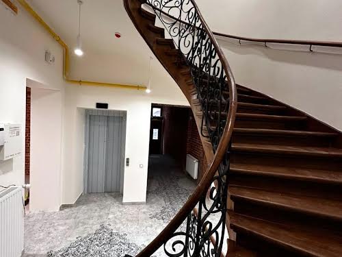 коммерческая по адресу Григоровича ул., 8