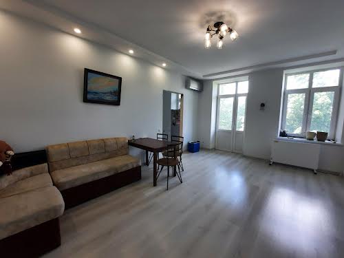 квартира за адресою Пастера вул., 44а