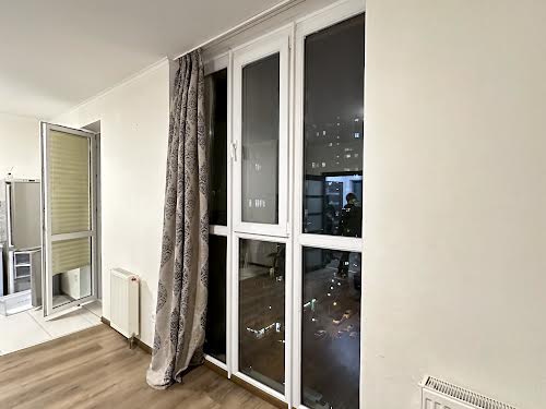 квартира за адресою Сім'ї Кульженків вул. (Петра Дегтяренка), 37