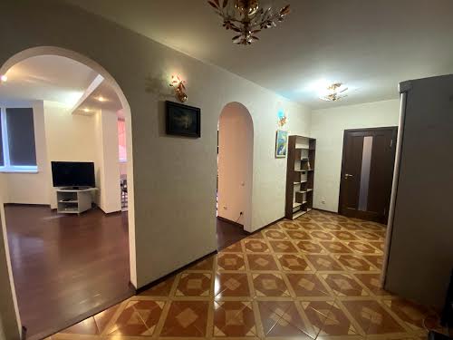 квартира по адресу Анны Ахматовой ул., 48