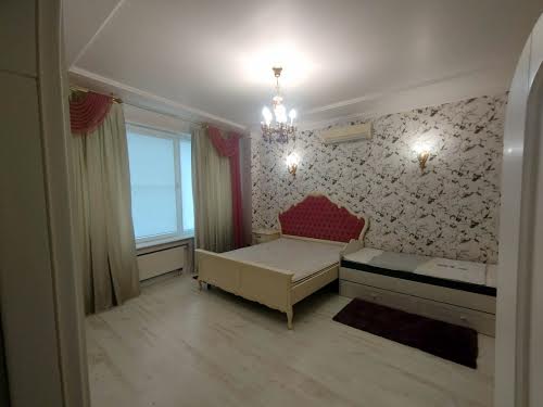 квартира за адресою Литературная, 1А