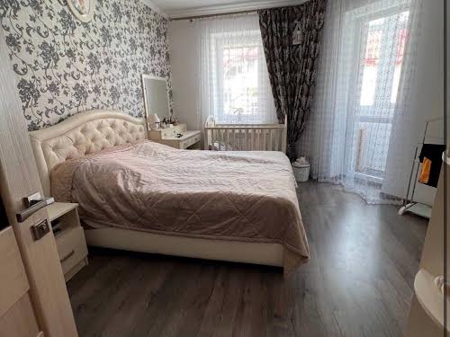 квартира за адресою Джона Ленона вул., 35
