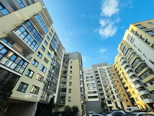 квартира за адресою Степана Бандери просп., 36