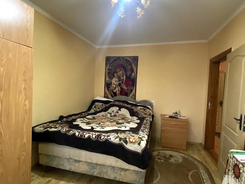 квартира за адресою Максима Залізняка вул., 12