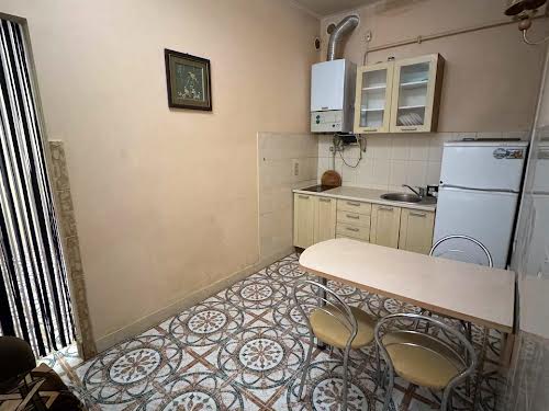 квартира за адресою Шота Руставелі вул., 18