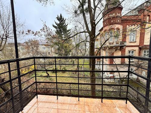 квартира за адресою Соломії Крушельницької вул., 23