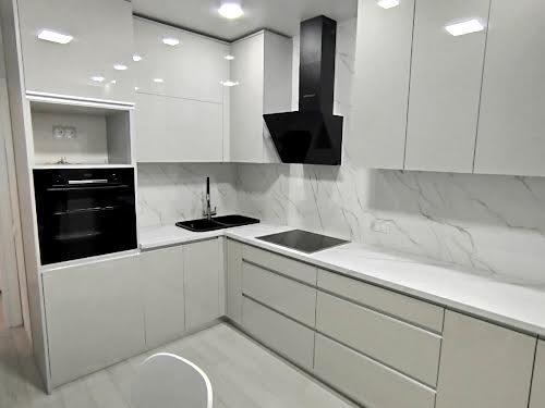 комерційна за адресою 5-та Пересипська вул., 12