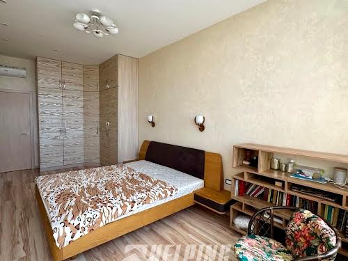 квартира за адресою Добровольців вул. (Маршала Говорова), 8