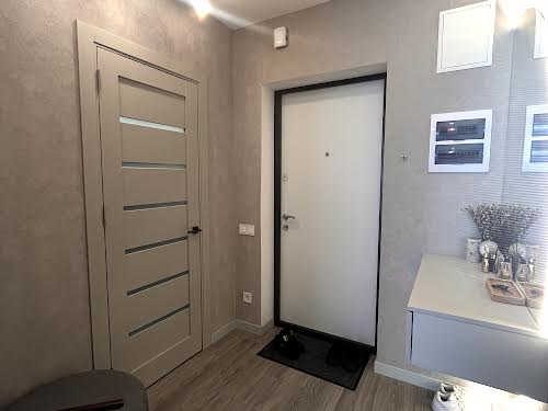 квартира за адресою Зарічна вул., 6