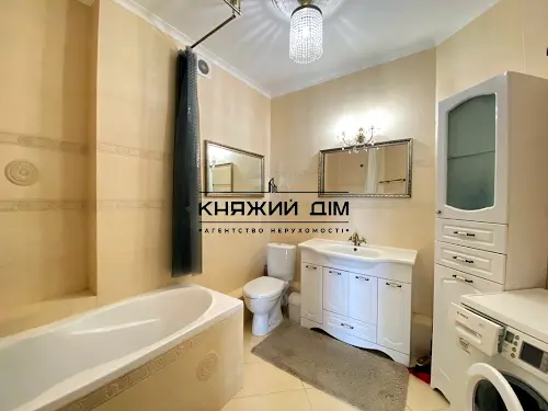 квартира за адресою Михайла Максимовича вул. (Онуфрія Трутенка), 3-Д