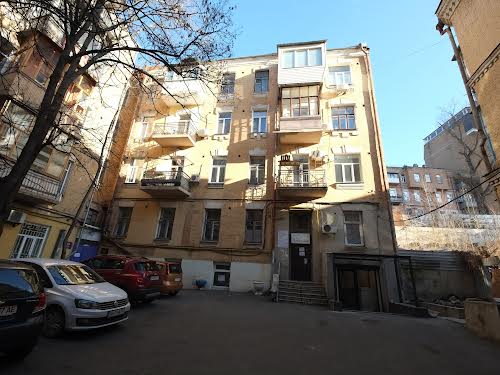 квартира за адресою Басейна вул., 3