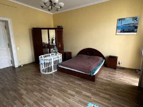 квартира за адресою Мирона Тарнавського вул. (Кутузова), 38