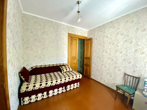 будинок за адресою Героїв УПА вул. (Камчатська), 57