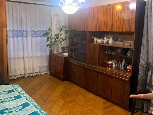 квартира за адресою Гната Хоткевичп, 75