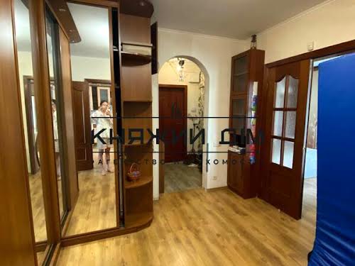 квартира за адресою Драгоманова вул., 8-А
