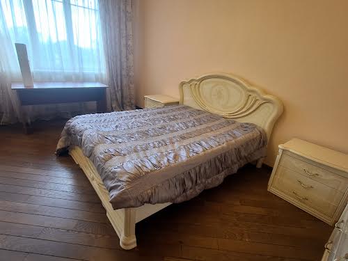 квартира за адресою Міхновських, 23