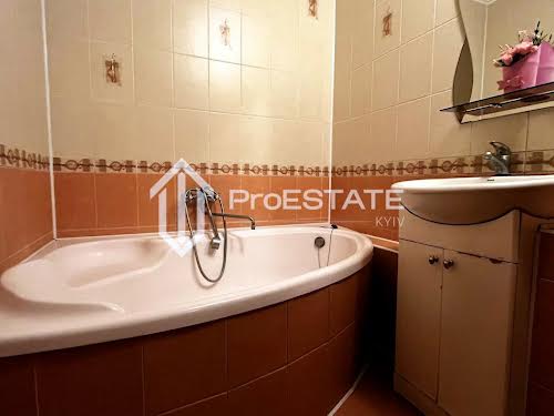 квартира за адресою Головатого вул., 8