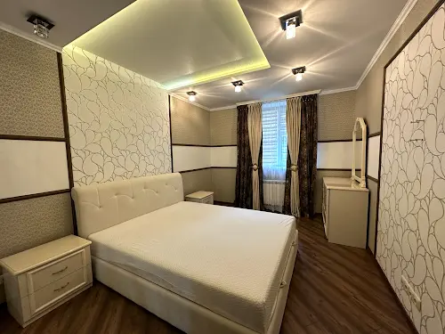 квартира за адресою Хотинська вул., 12