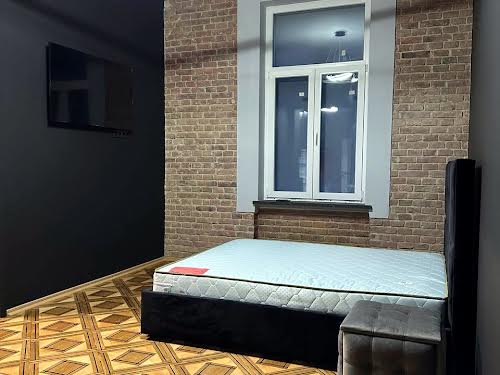 квартира за адресою Шота Руставелі вул., 8а