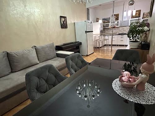 квартира за адресою Канатна вул., 102