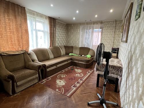 квартира за адресою Перемоги вул., 49
