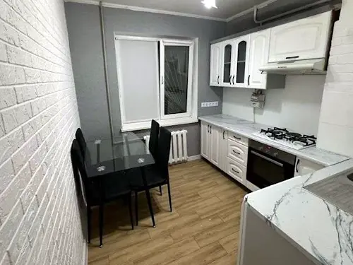 квартира за адресою Давида Ойстраха вул. (Затонського), 18