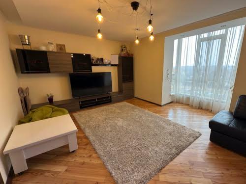 квартира по адресу Богдана Хмельницького ул., 33а