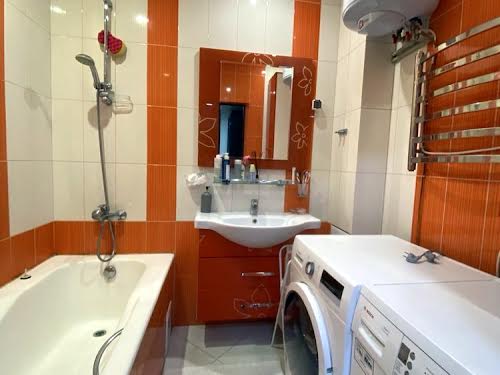 квартира за адресою Богдана Хмельницького вул., 33а
