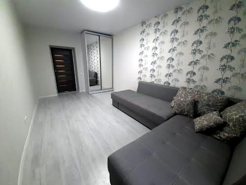 квартира за адресою Дегтярівська вул., 55