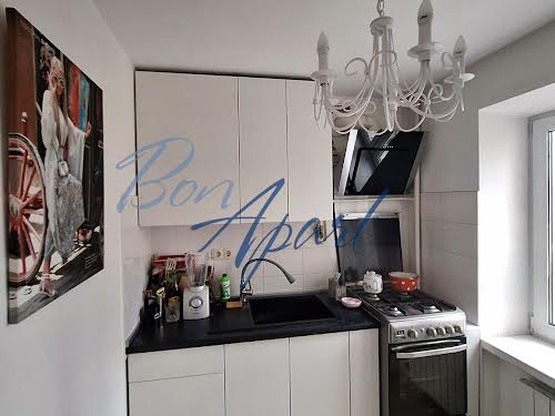 квартира за адресою Алма-Атинська, 56