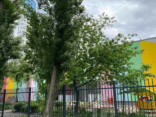 квартира по адресу Ревуцкого ул., 7а