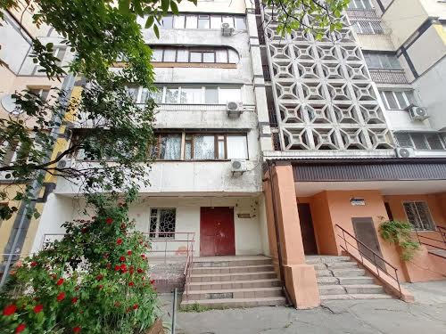 коммерческая по адресу Рабочая ул., 75
