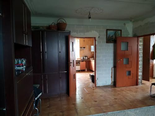 будинок за адресою с. Глуховичі, Шевченка, 11