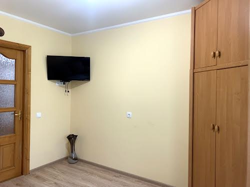 квартира за адресою Багряного Івана вул., 53